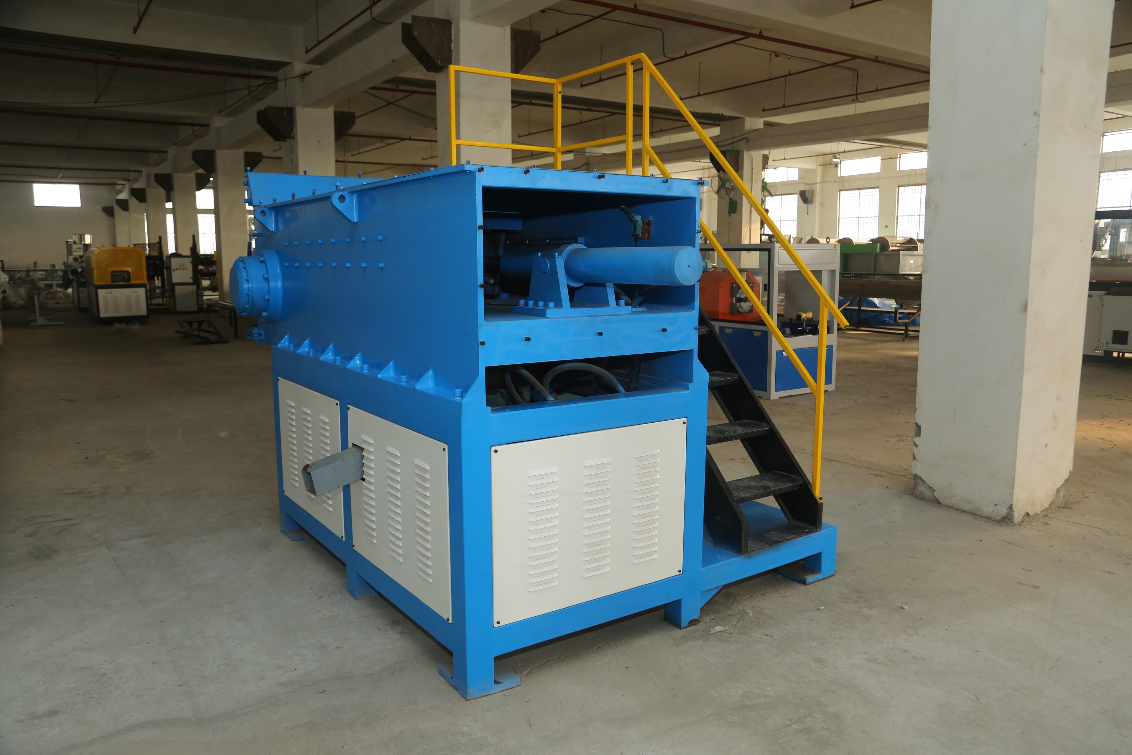 Single Shaft Shredder 4